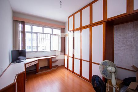 Quarto 1 de apartamento à venda com 3 quartos, 201m² em Icaraí, Niterói
