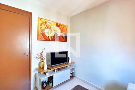 Sala de TV de apartamento à venda com 2 quartos, 51m² em Ponte Grande, Guarulhos