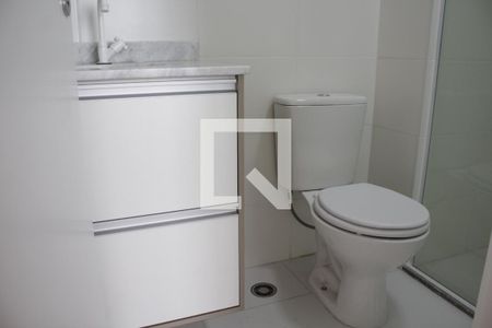 Banheiro de apartamento à venda com 1 quarto, 25m² em Vila Cláudia, São Paulo