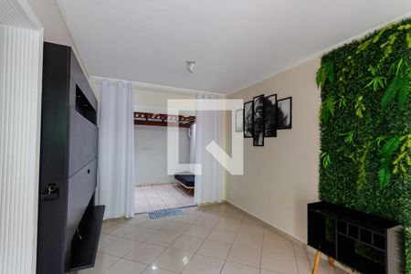 Sala de casa de condomínio para alugar com 3 quartos, 115m² em Vila Metalúrgica, Santo André