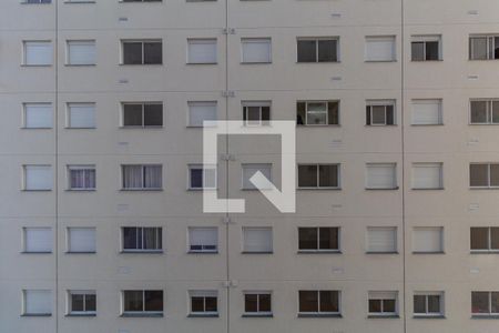 Vista Quarto 1 de apartamento para alugar com 2 quartos, 45m² em Conjunto Residencial José Bonifácio, São Paulo