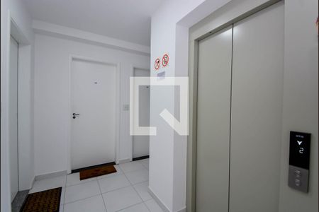 Apartamento à venda com 51m², 2 quartos e 1 vaga Apartamento à venda com 51m², 2 quartos e 1 vagaHall de Entrada