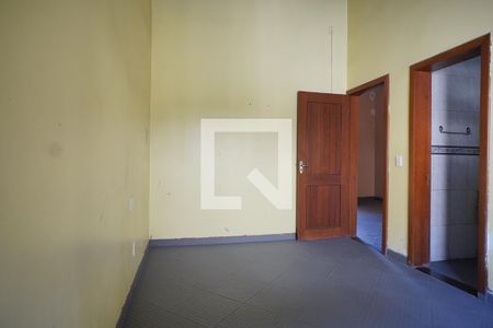 Quarto suíte de casa para alugar com 4 quartos, 100m² em Rubem Berta, Porto Alegre