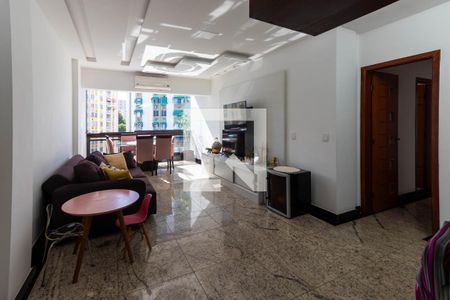 Sala de apartamento à venda com 4 quartos, 242m² em Ingá, Niterói