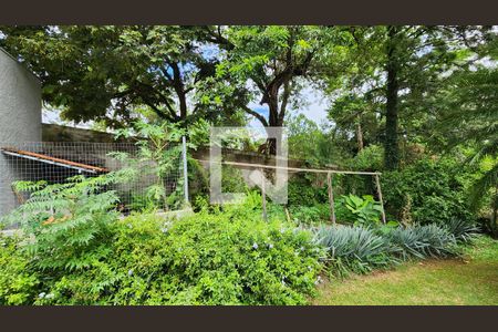 Casa de condomínio à venda com 600m², 4 quartos e 15 vagas Casa de condomínio à venda com 600m², 4 quartos e 15 vagasÁrea Externa