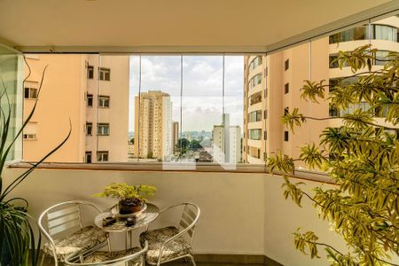 Sala de apartamento à venda com 3 quartos, 130m² em Vila Mascote, São Paulo