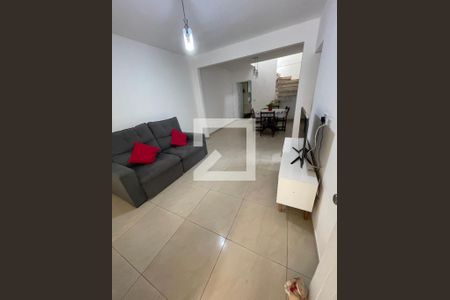 Sala de estar de casa para alugar com 4 quartos, 175m² em Jardim Ester Yolanda, São Paulo