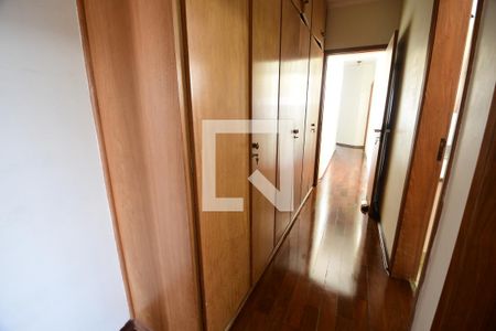 Corredor de apartamento à venda com 4 quartos, 150m² em Jardim Chapadão, Campinas