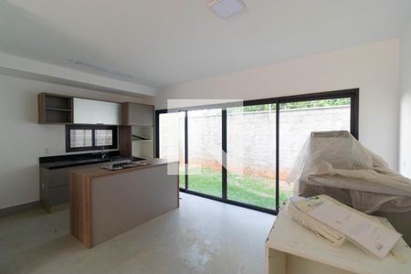 Salas de casa de condomínio para alugar com 3 quartos, 130m² em Parque Taquaral, Campinas