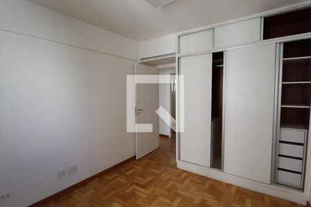 Quarto 1 de apartamento para alugar com 2 quartos, 80m² em Vila Uberabinha, São Paulo