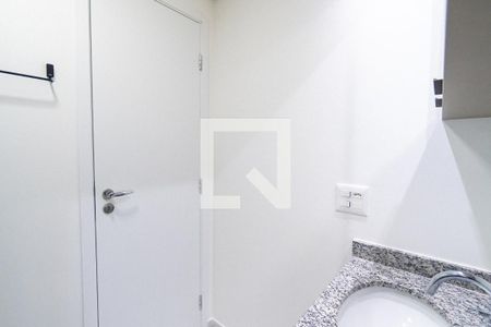 Banheiro de kitnet/studio para alugar com 1 quarto, 22m² em Vila Mariana, São Paulo