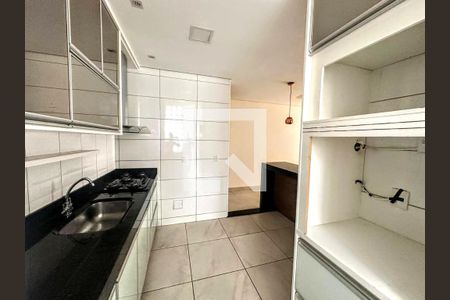 Cozinha  de apartamento à venda com 3 quartos, 90m² em Bairro da Glória, Contagem