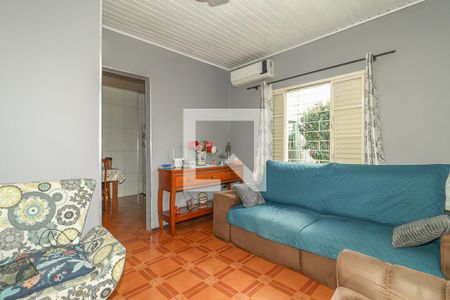 Sala de casa à venda com 4 quartos, 150m² em Jardim Carvalho, Porto Alegre