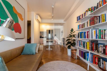 sala de apartamento para alugar com 2 quartos, 68m² em Sumaré, São Paulo