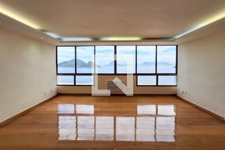 Sala de apartamento à venda com 3 quartos, 179m² em Icaraí, Niterói