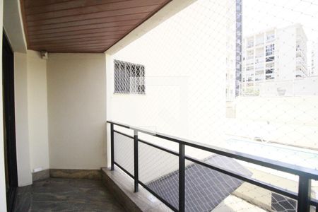Varanda de apartamento para alugar com 4 quartos, 112m² em Indianópolis, São Paulo