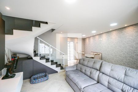 Casa à venda com 130m², 3 quartos e 2 vagasSala