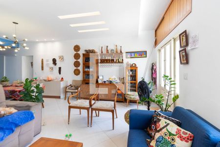 Sala  de casa à venda com 4 quartos, 250m² em Fonseca, Niterói