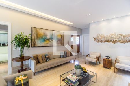 Casa de condomínio à venda com 550m², 5 quartos e 4 vagasSala
