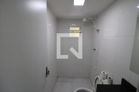 Banheiro de kitnet/studio para alugar com 1 quarto, 20m² em Vila Maria, São Paulo