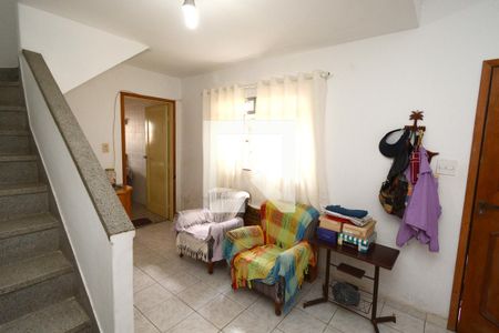 Sala de casa para alugar com 2 quartos, 130m² em Vila Gea, São Paulo