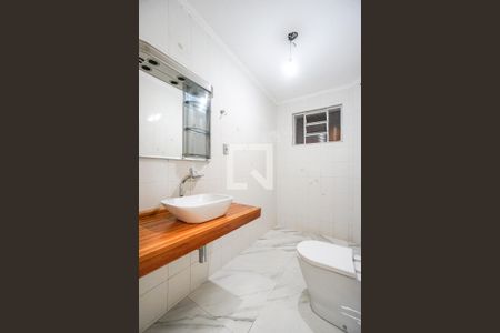 Lavabo de casa à venda com 4 quartos, 232m² em Vila São Geraldo, São Paulo