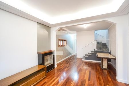 Sala de casa à venda com 4 quartos, 232m² em Vila São Geraldo, São Paulo