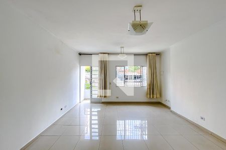 Casa à venda com 190m², 3 quartos e 6 vagasSala