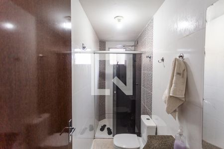 Banheiro da Suíte de apartamento para alugar com 2 quartos, 47m² em Floresta, Belo Horizonte
