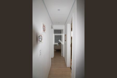 Corredor de acesso aos quartos de apartamento à venda com 2 quartos, 50m² em Vila Tolstoi, São Paulo