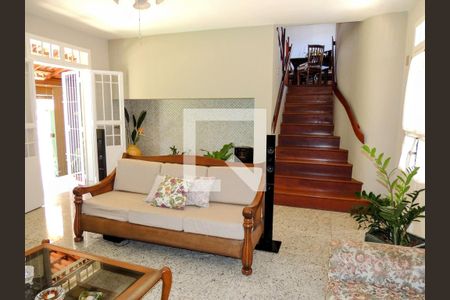 Sala de estar de casa à venda com 5 quartos, 274m² em Renascença, Belo Horizonte
