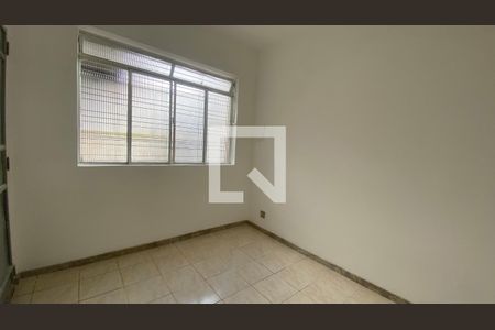 Quarto 1 de casa à venda com 2 quartos, 200m² em Carlos Prates, Belo Horizonte
