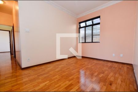 Sala de apartamento para alugar com 3 quartos, 84m² em Floresta, Belo Horizonte