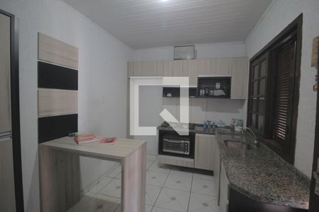 Sala de casa à venda com 3 quartos, 96m² em Guajuviras, Canoas