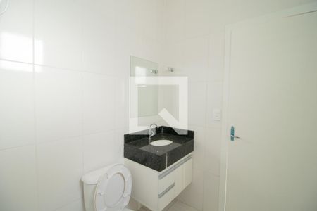 Banheiro de kitnet/studio para alugar com 0 quarto, 24m² em Vila Maria, São Paulo