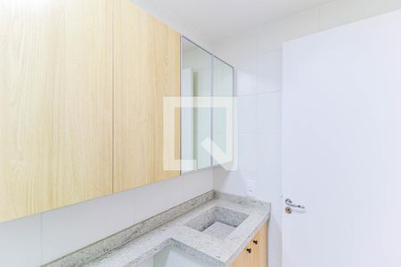 Banheiro de apartamento para alugar com 1 quarto, 32m² em Jardim Caravelas, São Paulo