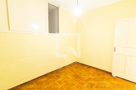 Quarto 2 de casa para alugar com 2 quartos, 233m² em Vila Clarice, Santo André