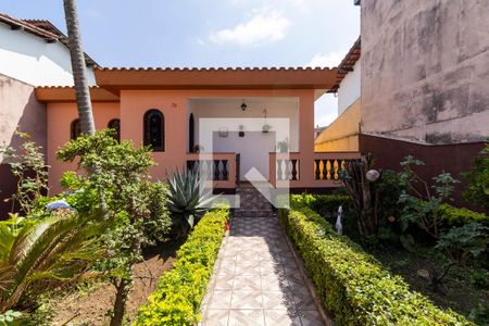 Casa à venda com 316m², 3 quartos e 5 vagas Casa à venda com 316m², 3 quartos e 5 vagasVista