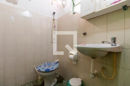 Casa à venda com 316m², 3 quartos e 5 vagas Casa à venda com 316m², 3 quartos e 5 vagasBanheiro