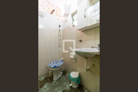 Casa à venda com 316m², 3 quartos e 5 vagas Casa à venda com 316m², 3 quartos e 5 vagasBanheiro