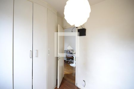 Quarto 1 de apartamento para alugar com 2 quartos, 50m² em Cambuci, São Paulo