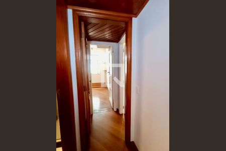 Corredor  de apartamento para alugar com 2 quartos, 63m² em Lagoa, Rio de Janeiro