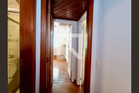 Corredor  de apartamento para alugar com 2 quartos, 63m² em Lagoa, Rio de Janeiro