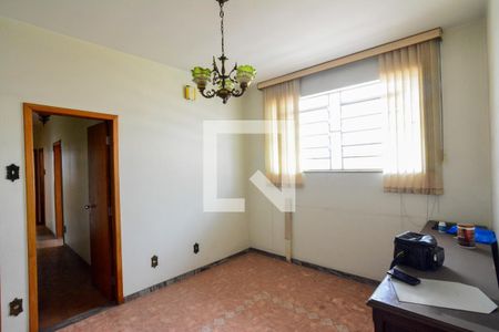 Sala 2 de apartamento à venda com 4 quartos, 180m² em Alto Caiçaras, Belo Horizonte