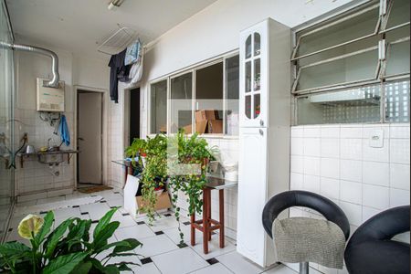 Apartamento à venda com 274m², 3 quartos e 1 vaga Apartamento à venda com 274m², 3 quartos e 1 vagaÁrea de Serviço