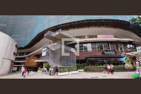 Apartamento à venda com 274m², 3 quartos e 1 vaga Apartamento à venda com 274m², 3 quartos e 1 vagaFachada