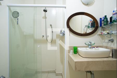 Apartamento à venda com 274m², 3 quartos e 1 vaga Apartamento à venda com 274m², 3 quartos e 1 vagaBanheiro 1