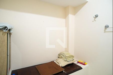 Apartamento à venda com 274m², 3 quartos e 1 vaga Apartamento à venda com 274m², 3 quartos e 1 vagaBanheiro 1