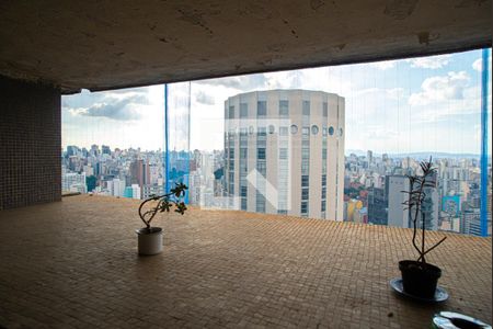 Apartamento à venda com 274m², 3 quartos e 1 vaga Apartamento à venda com 274m², 3 quartos e 1 vagaVista do Quarto 2