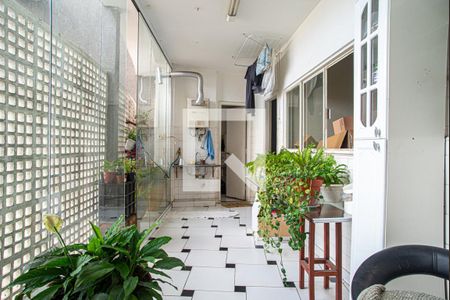 Apartamento à venda com 274m², 3 quartos e 1 vaga Apartamento à venda com 274m², 3 quartos e 1 vagaÁrea de Serviço